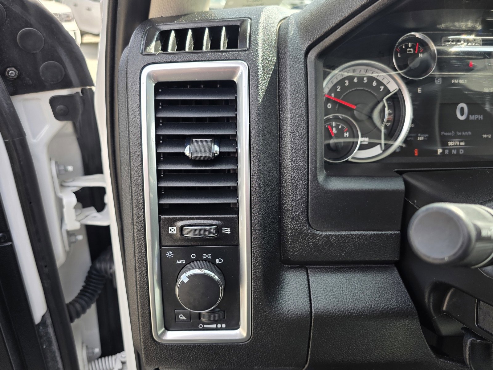 Used 2023 RAM 1500 Classic SLT w/ Trailer & Traction Group image 36