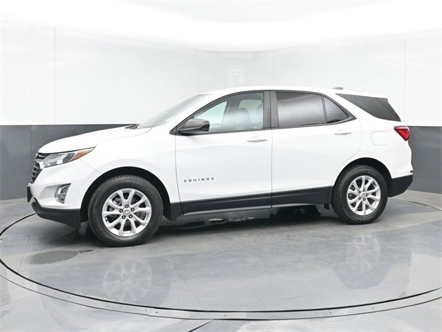 Used 2021 Chevrolet Equinox LS w/ LS Convenience Package image 4