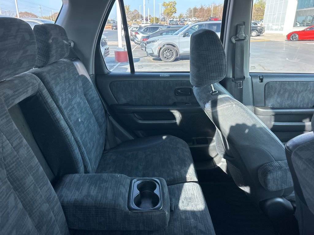 Used 2004 Honda CR-V LX image 4