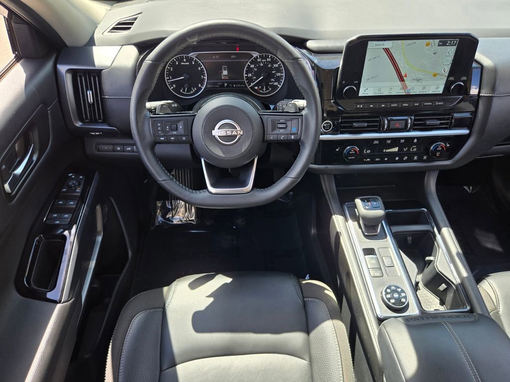 Used 2023 Nissan Pathfinder SL w/ Black Appearance Package image 12