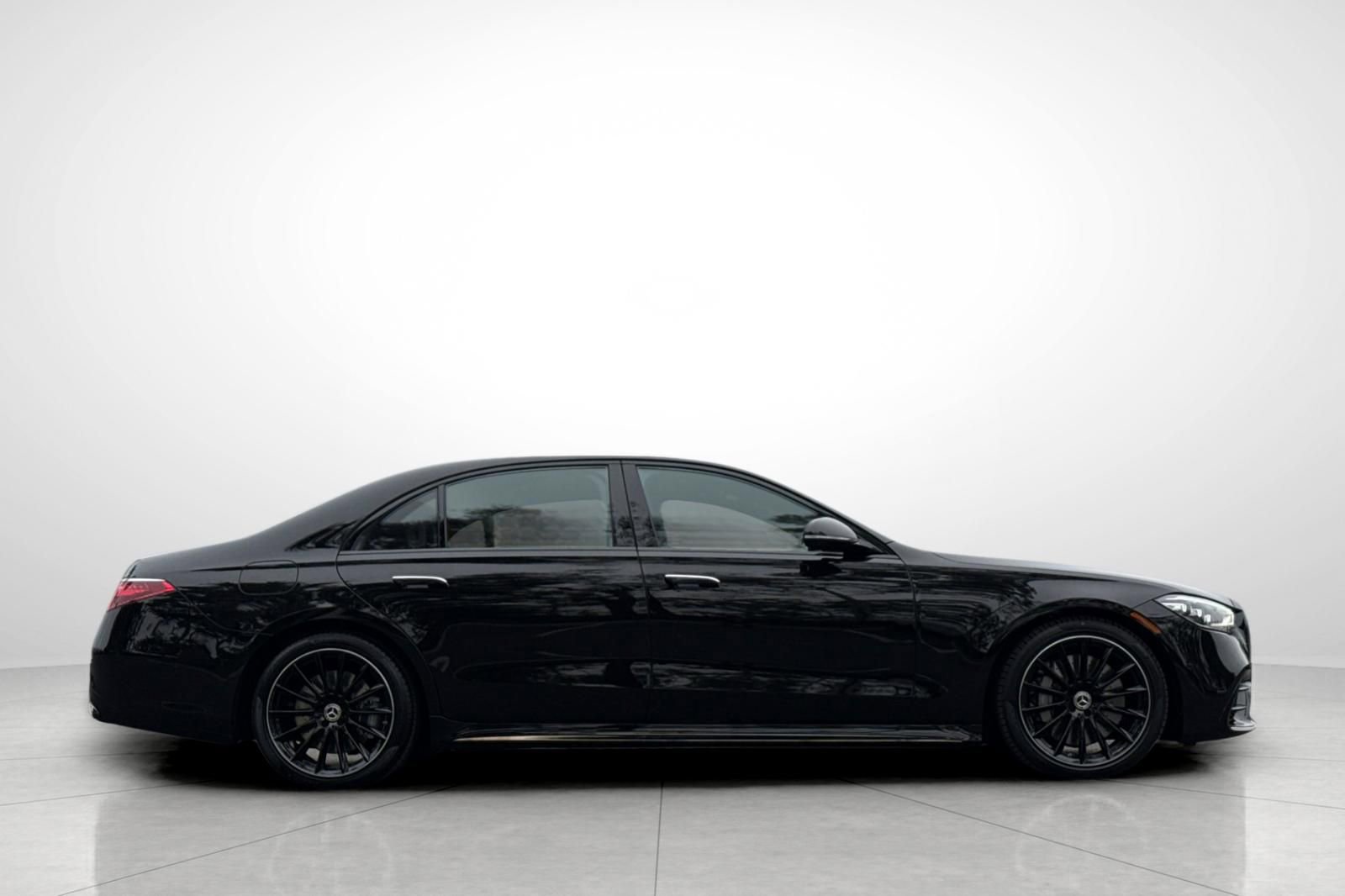 New 2025 Mercedes-Benz S 580 4MATIC Sedan image 30
