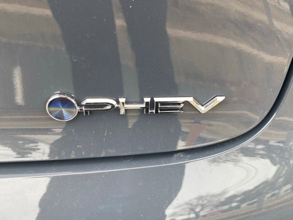 Used 2026 Toyota Prius Plug-In Hybrid image 11