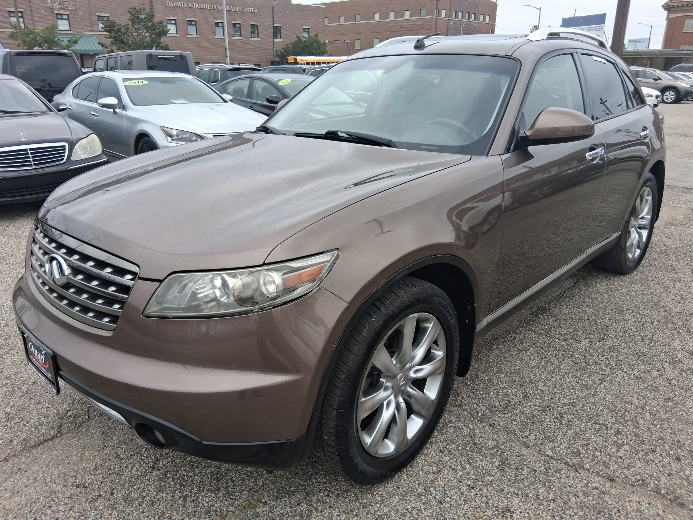 Used 2008 INFINITI FX35 AWD w/ Technology Pkg image 2