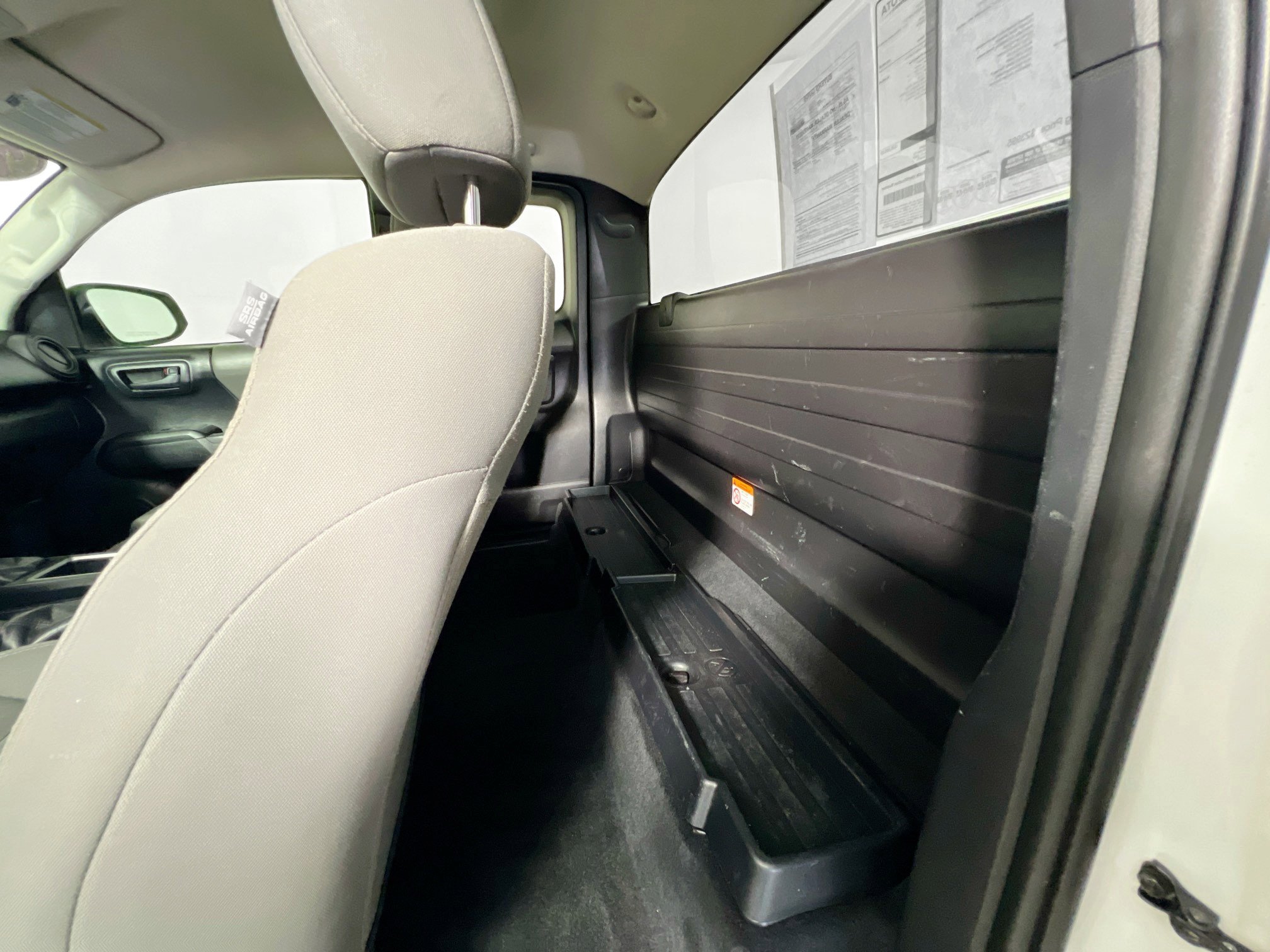 Used 2020 Toyota Tacoma SR AWD/4WD image 27