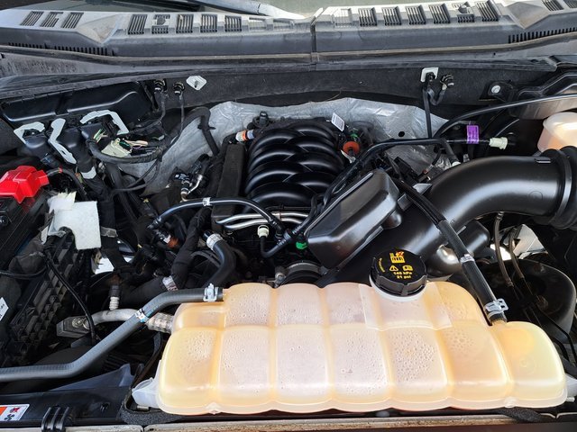 Certified 2019 Ford F150 Lariat image 25