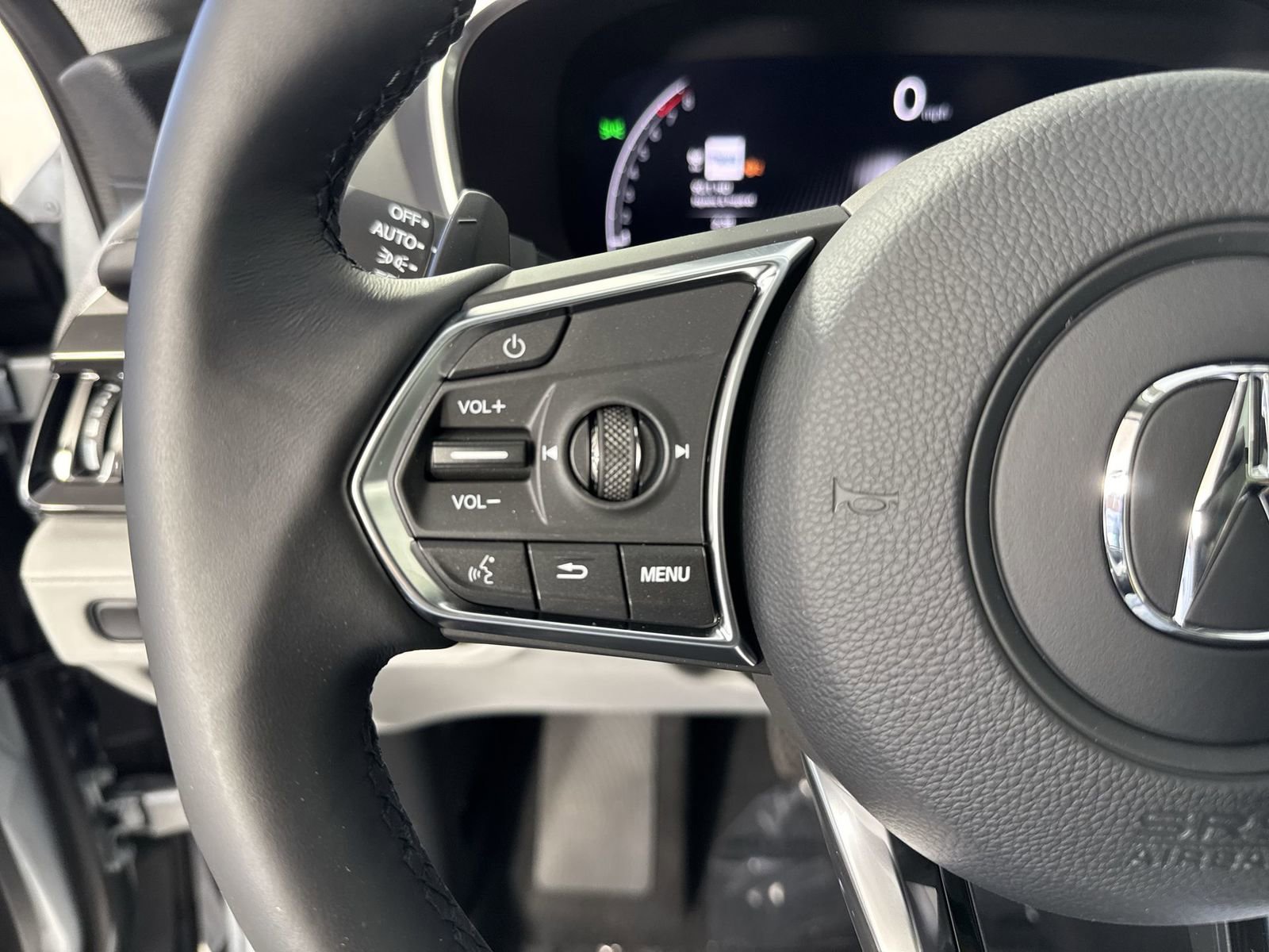 Used 2026 Acura MDX SH-AWD w/ Technology Package image 12