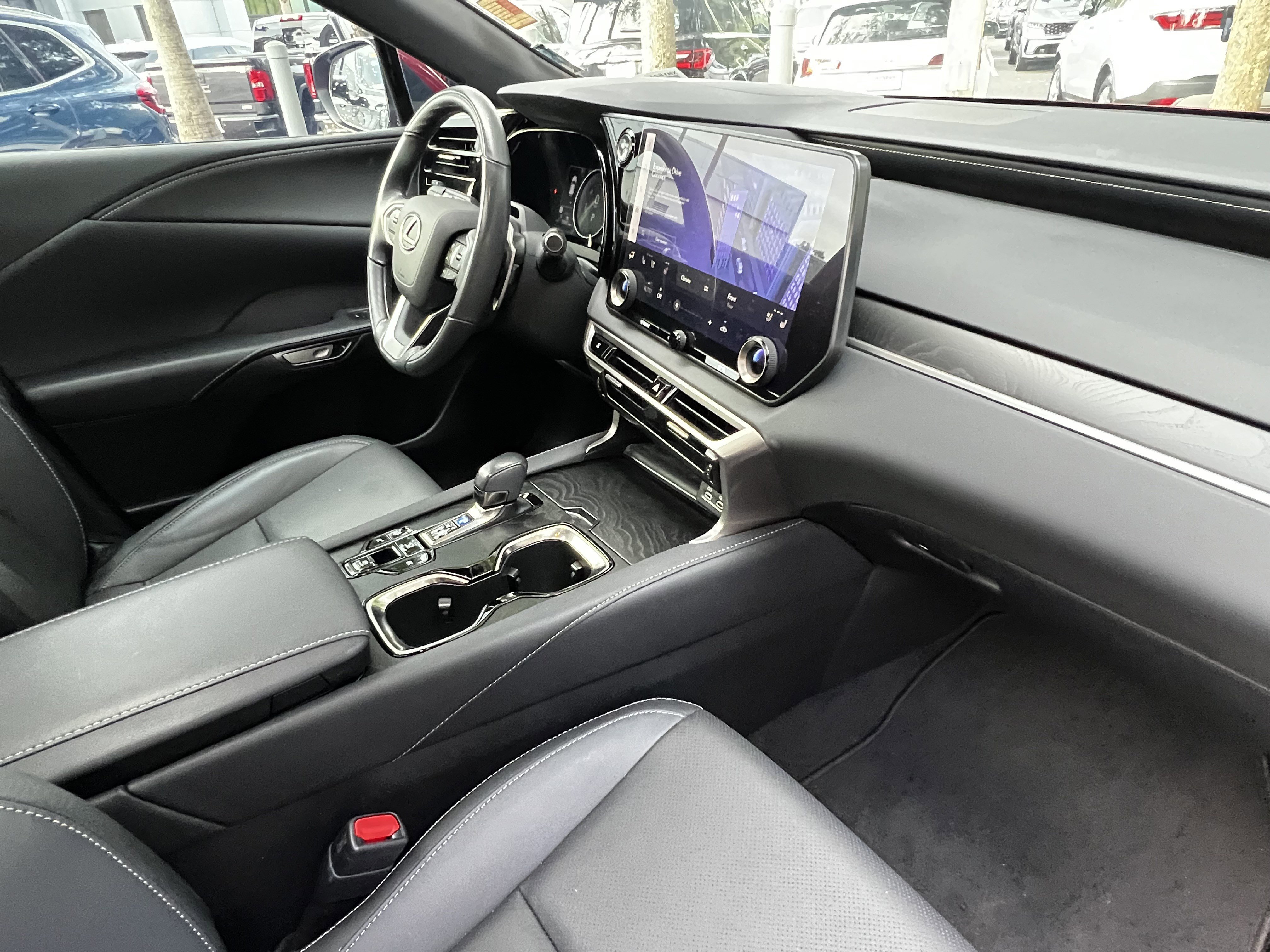 Used 2024 Lexus RX 350h w/ Convenience Package AWD/4WD image 47