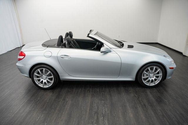 Used 2006 Mercedes-Benz SLK 350 image 6