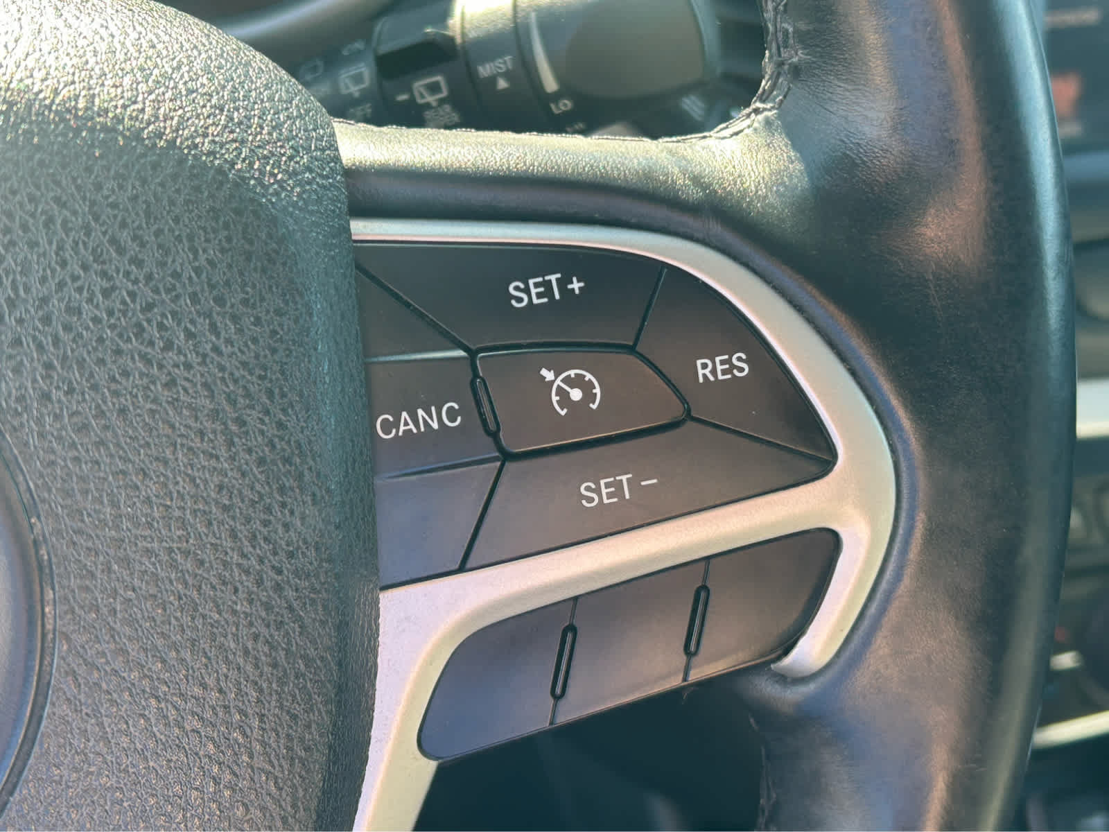 Used 2014 Jeep Cherokee Limited FWD image 20