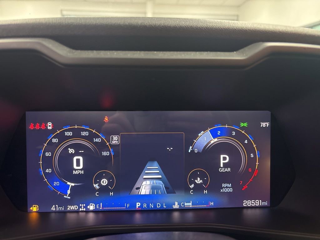 Used 2025 Chevrolet Colorado W/T w/ Advanced Trailering Package image 16