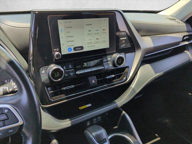 Used 2023 Toyota Highlander XLE FWD image 21