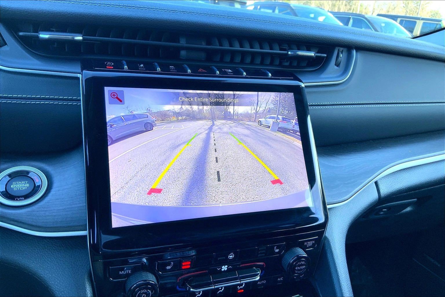 Certified 2023 Jeep Grand Cherokee L Limited w/ Trailer Tow Group (B) image 27