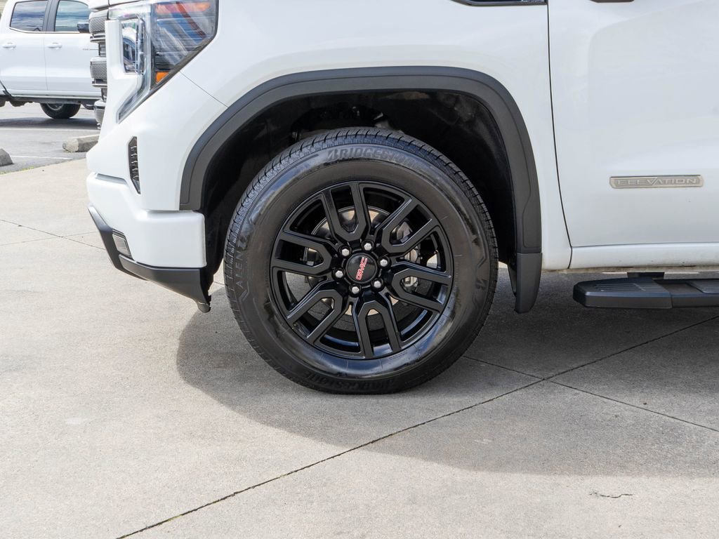 Used 2024 GMC Sierra 1500 Elevation image 29