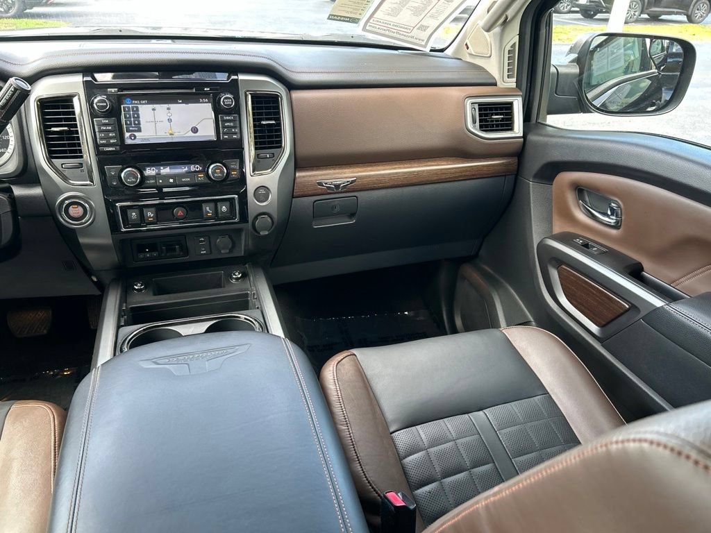 Used 2017 Nissan Titan Platinum Reserve RWD image 12
