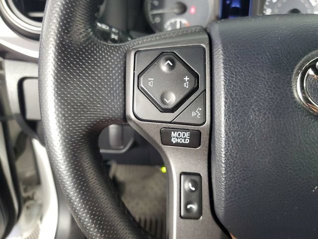 Used 2016 Toyota Tacoma TRD Sport AWD/4WD image 27