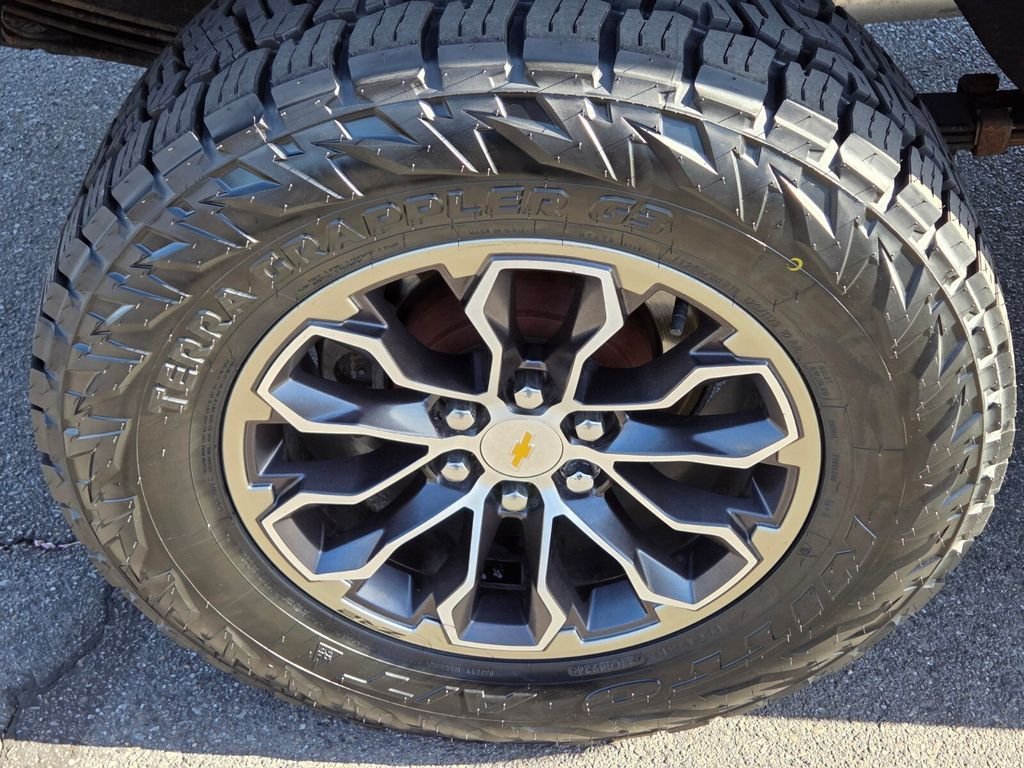 Used 2019 Chevrolet Colorado ZR2 AWD/4WD image 10