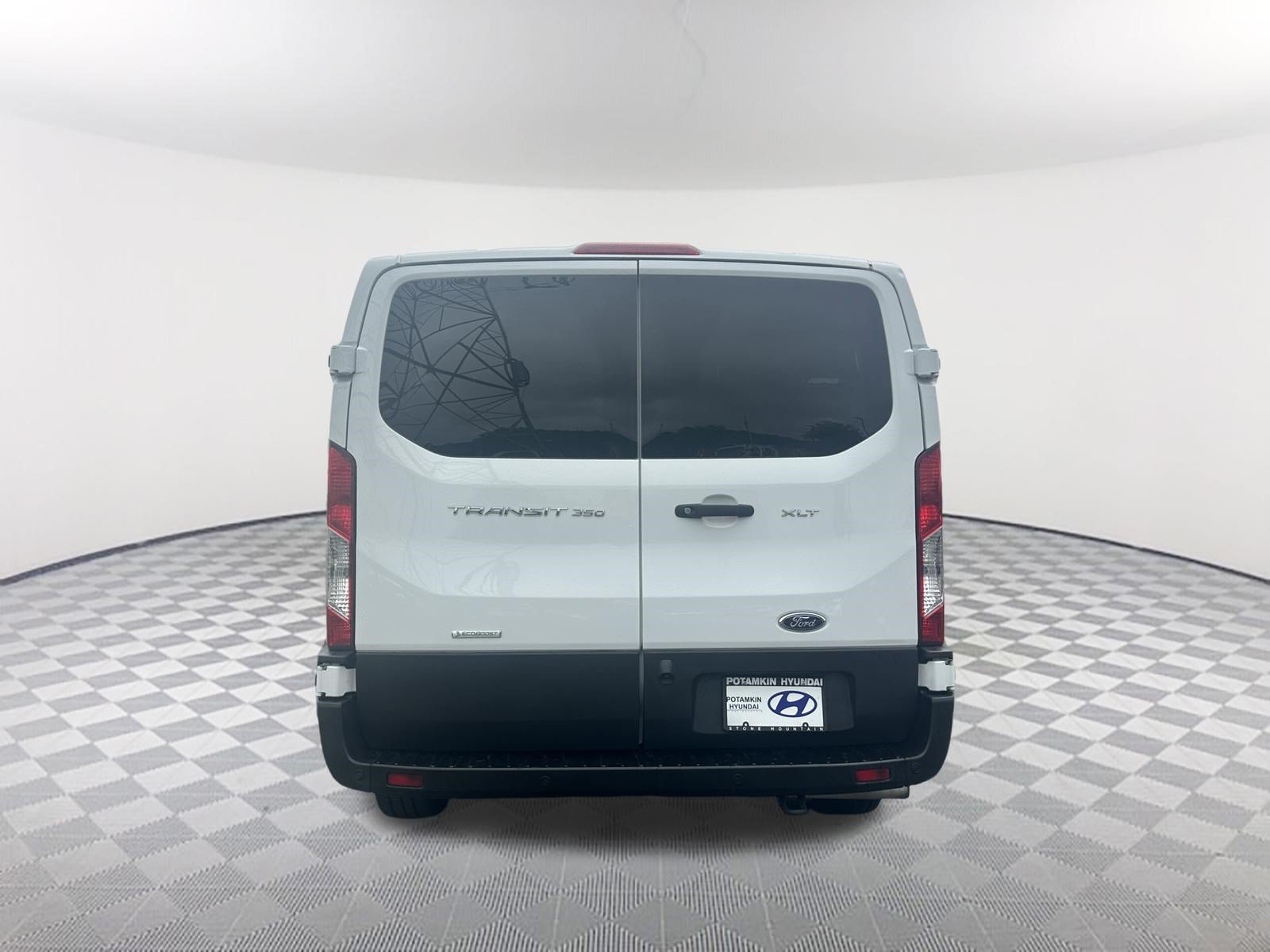 Used 2025 Ford Transit 350 XLT RWD image 6