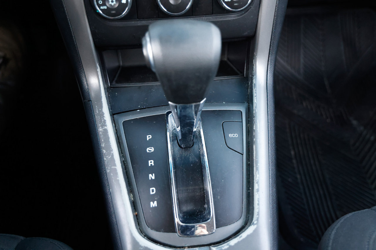 Used 2012 Chevrolet Captiva Sport LT image 36