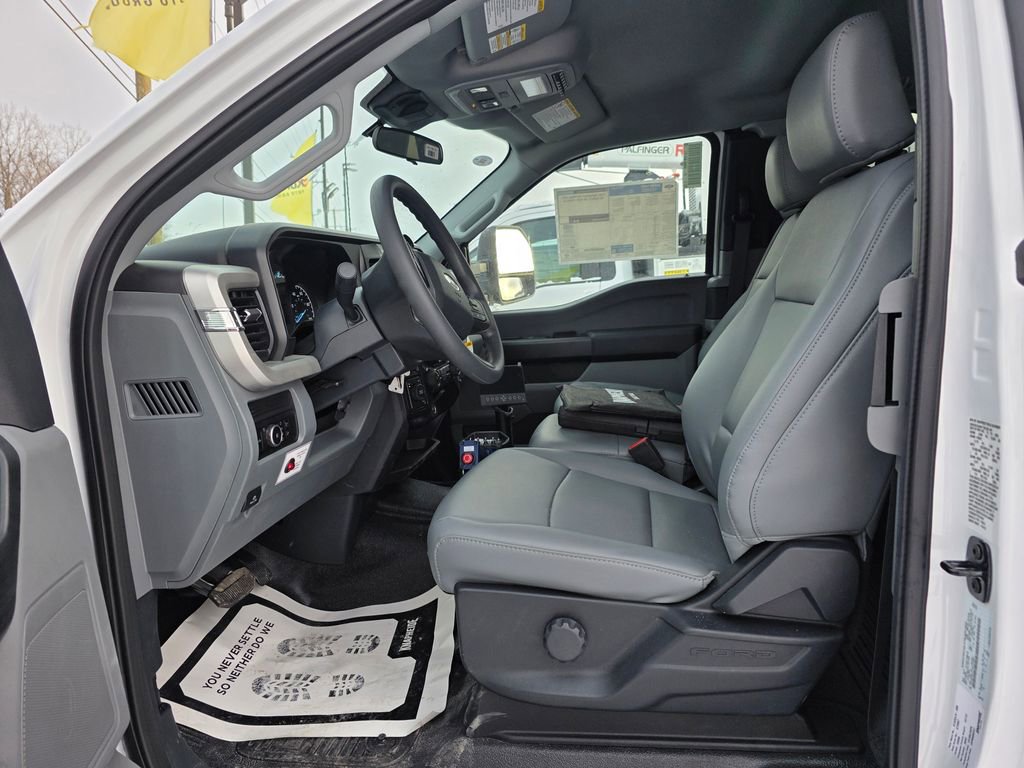 New 2026 Ford F550 4x4 Supercab Super Duty image 43