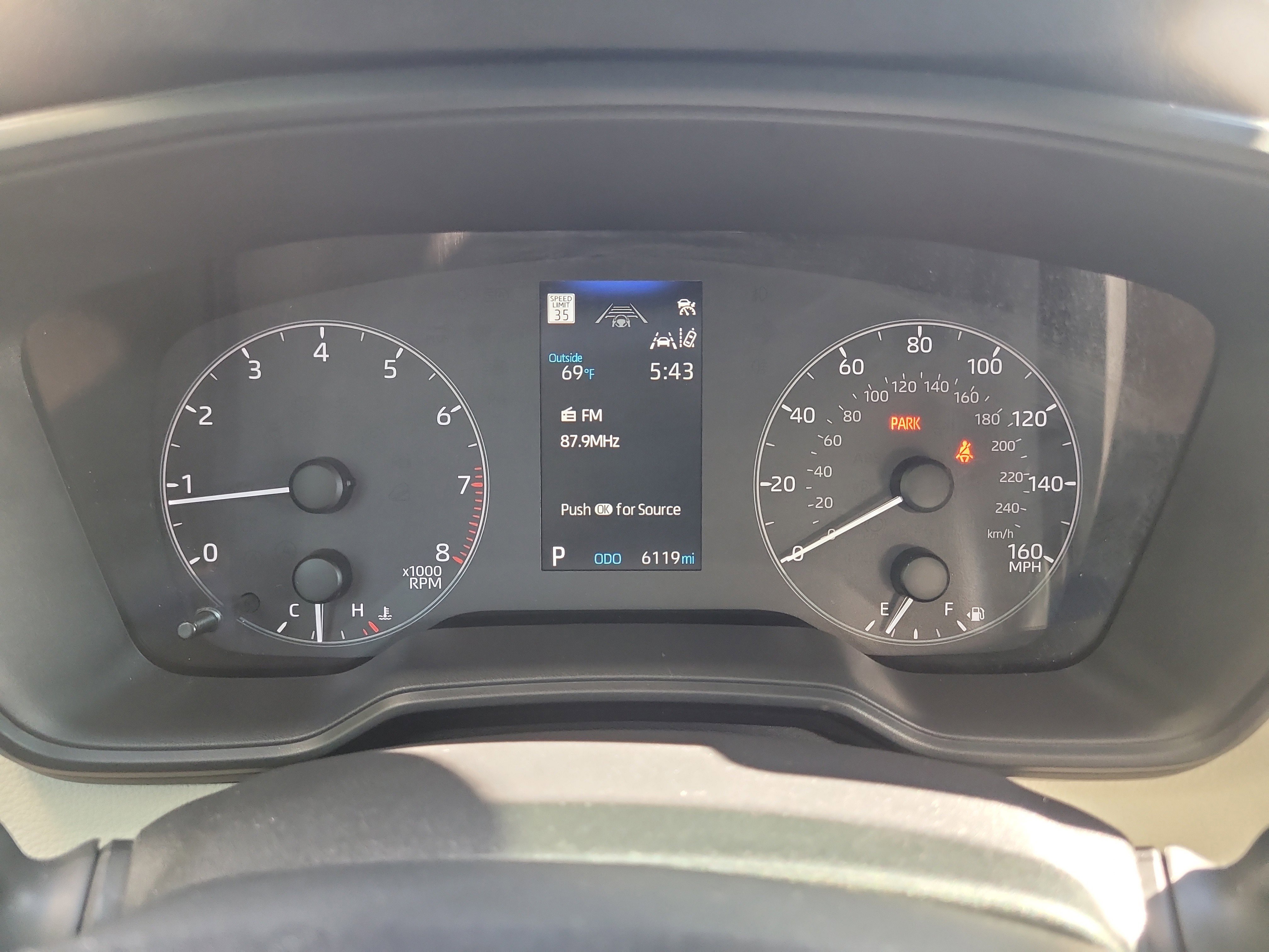 Certified 2025 Toyota Corolla LE image 31