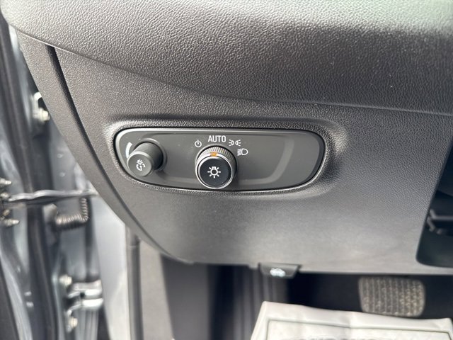 Used 2023 Chevrolet Equinox LT image 12