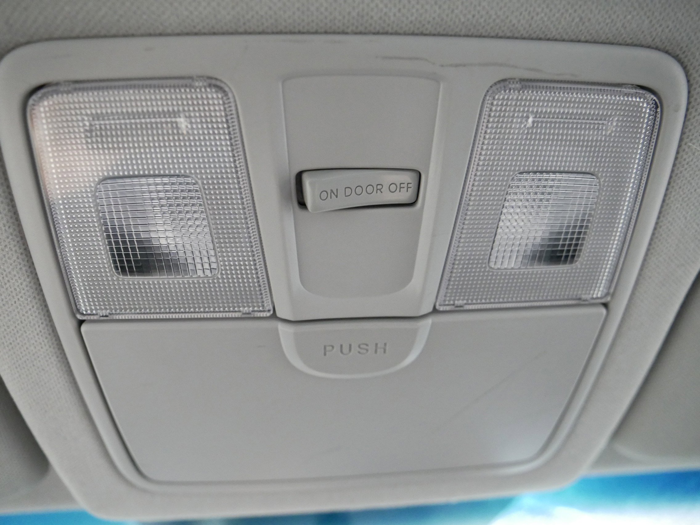 Used 2015 Hyundai Elantra SE FWD image 31