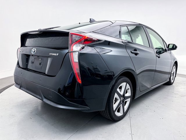 Used 2018 Toyota Prius Three Touring image 15