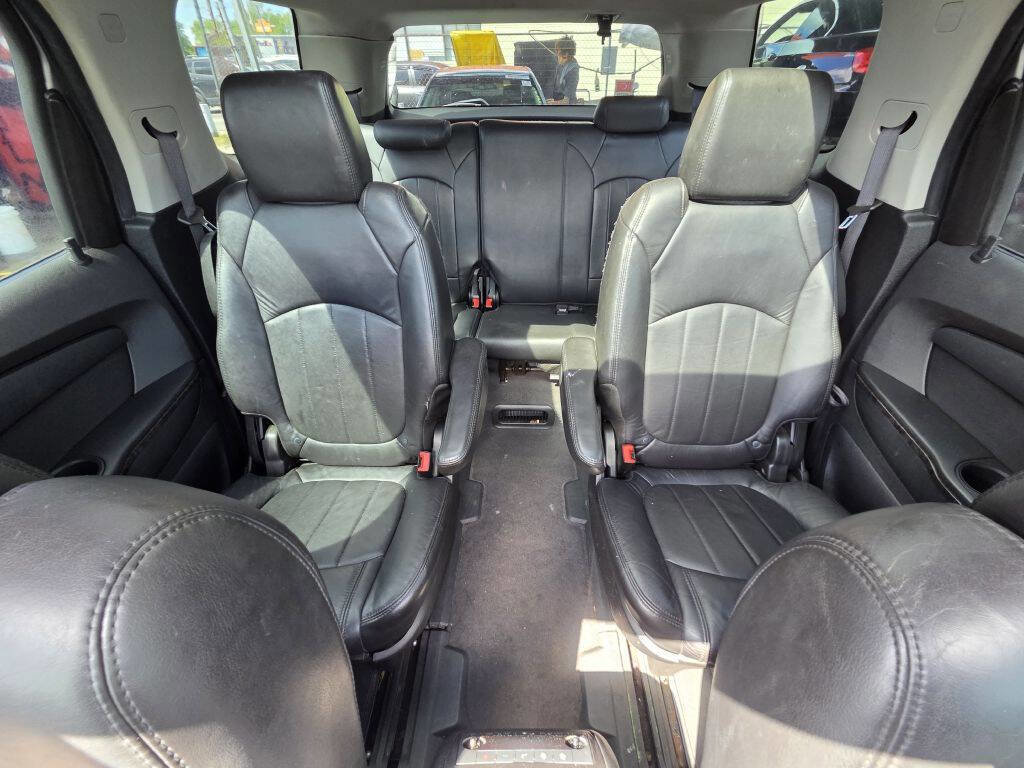 Used 2012 GMC Acadia Denali AWD/4WD image 23