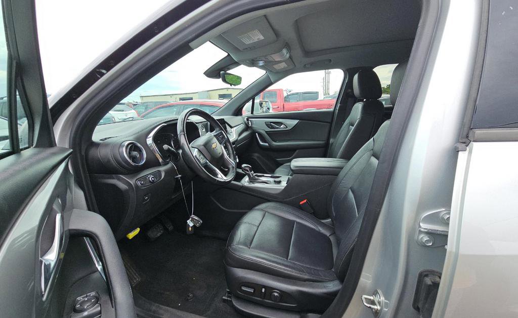 Used 2019 Chevrolet Blazer LT w/ Sun and Wheels Package FWD image 11