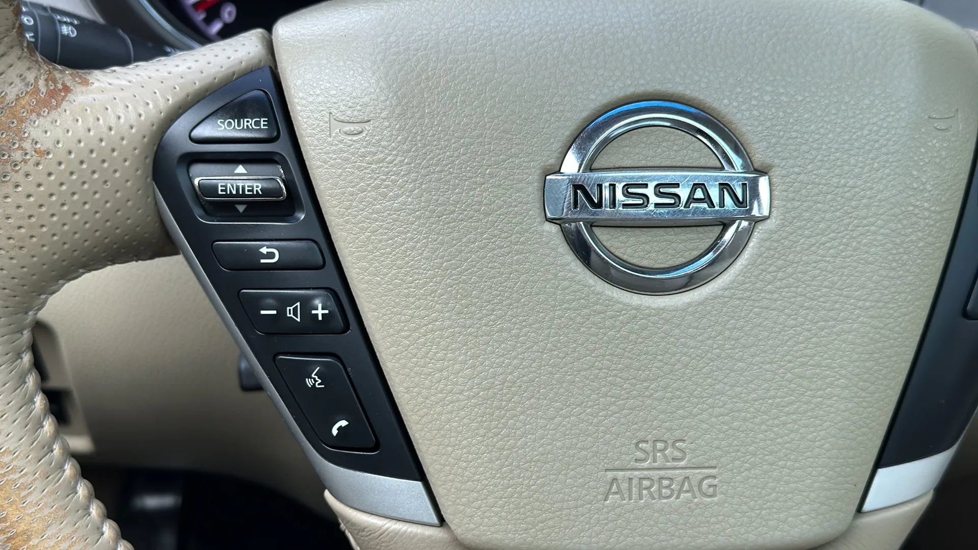 Used 2011 Nissan Murano SL w/ Navigation Pkg AWD/4WD image 33