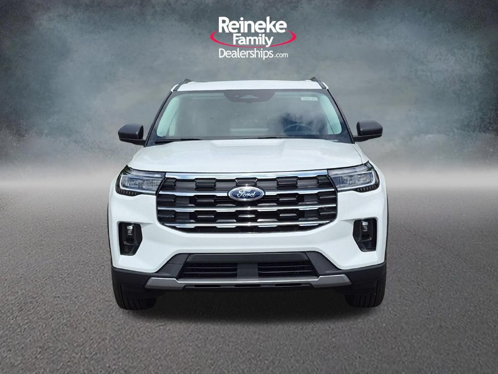New 2026 Ford Explorer Active w/ Active Comfort Package AWD/4WD image 2