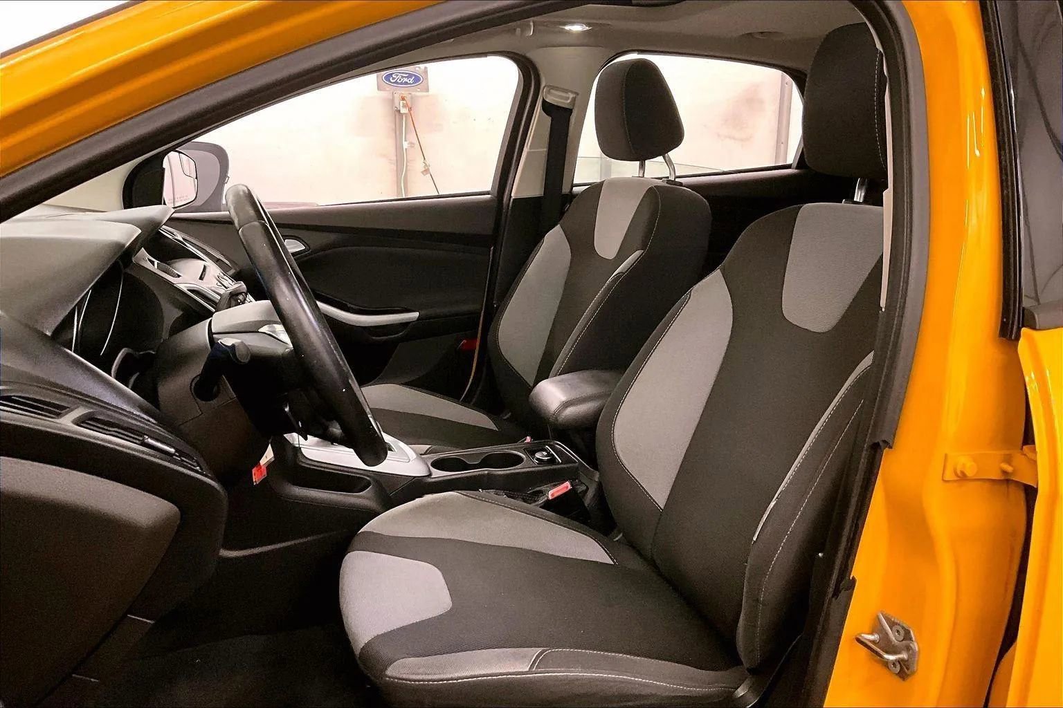 Used 2012 Ford Focus SE image 25