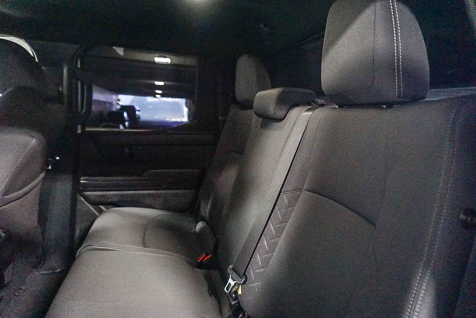 Certified 2024 Toyota Tacoma SR5 AWD/4WD image 19