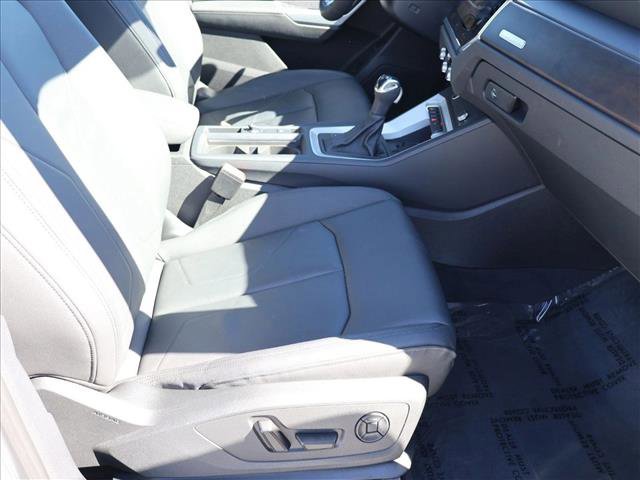 Used 2023 Audi Q3 2.0T Premium Plus w/ Premium Plus Package AWD/4WD image 26