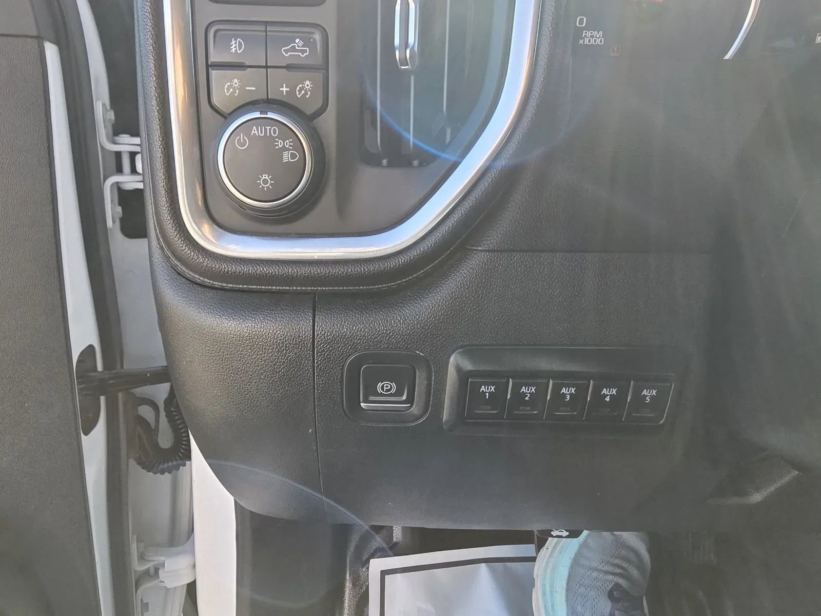 Used 2022 Chevrolet Silverado 2500 LT w/ Convenience Package image 22