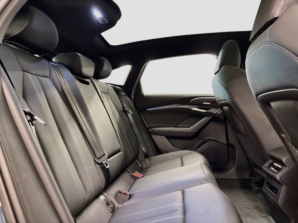 New 2027 Audi A6 e-tron Prestige AWD/4WD image 16