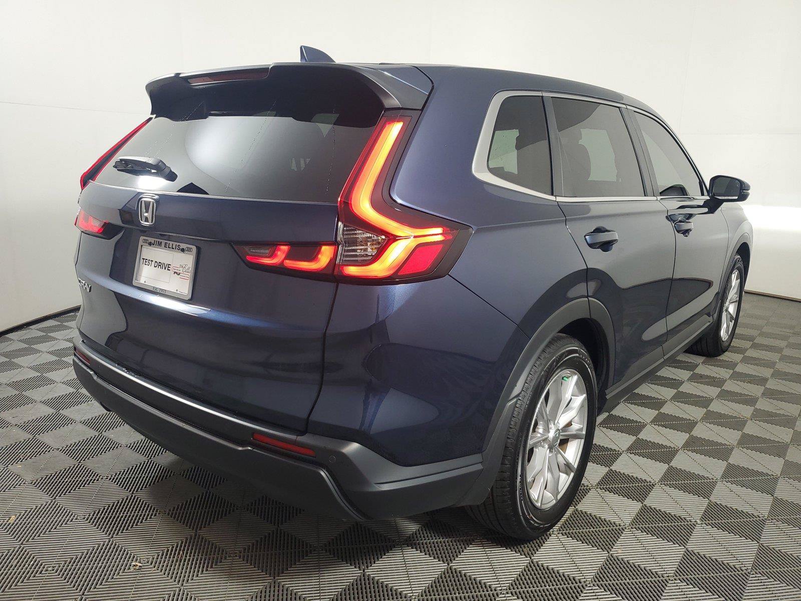 Used 2025 Honda CR-V EX-L image 6