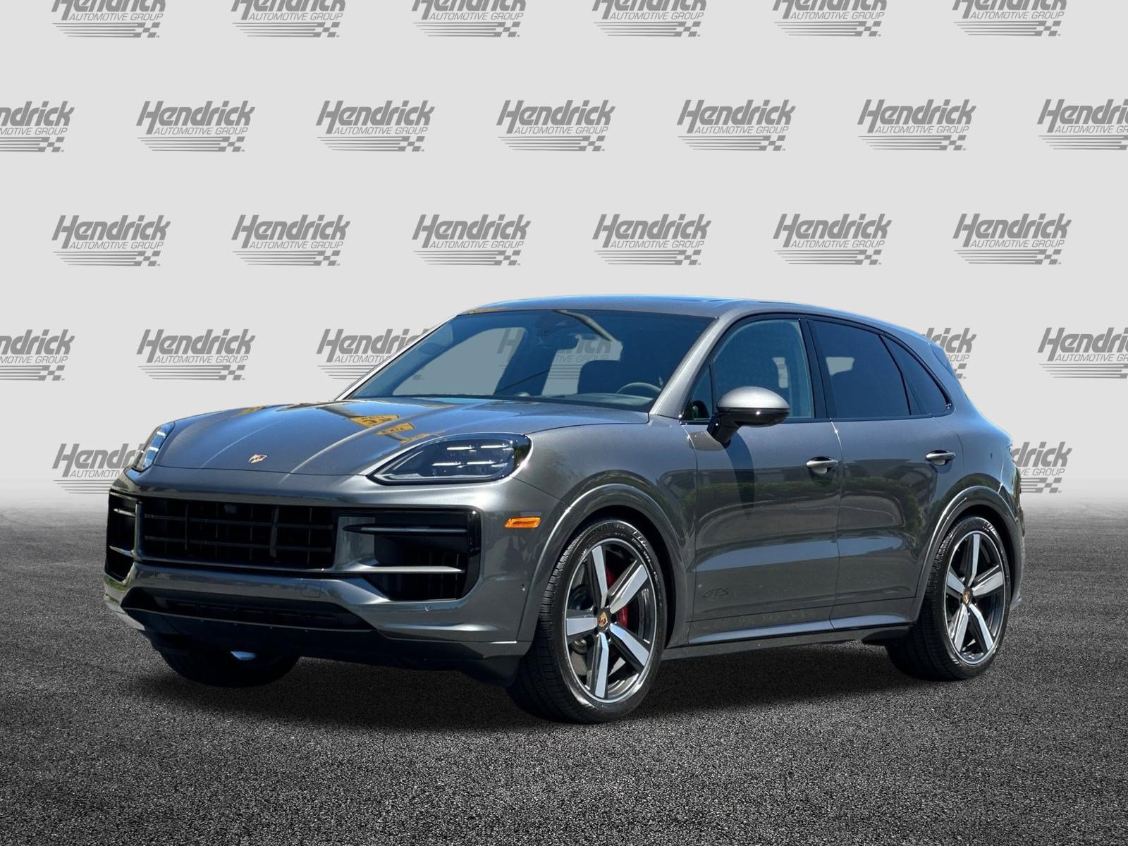 Used 2025 Porsche Cayenne GTS AWD/4WD image 9