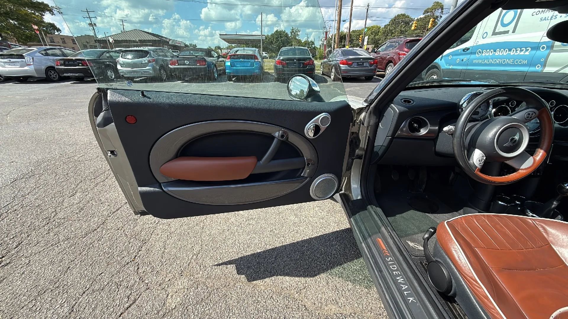 Used 2008 MINI Cooper Cooper Convertible 2D image 9