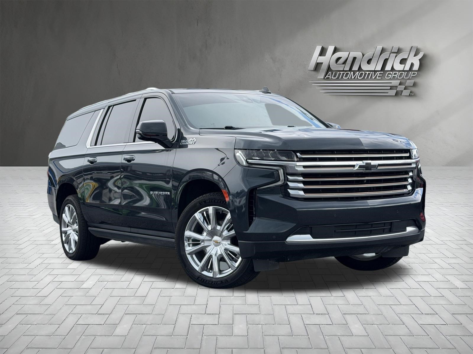 Used 2022 Chevrolet Suburban High Country AWD/4WD image 2