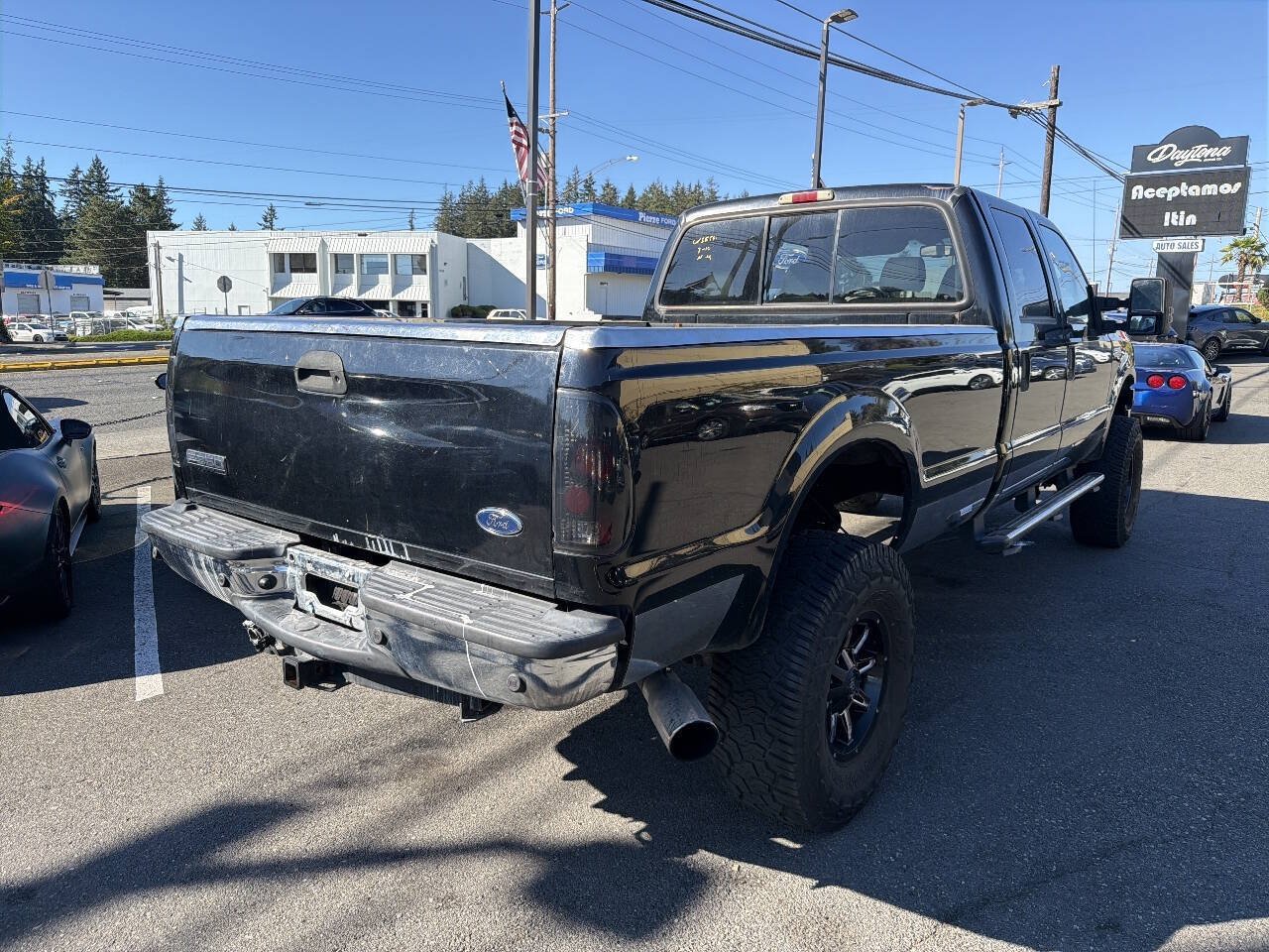Used 2006 Ford F350 Lariat AWD/4WD image 3