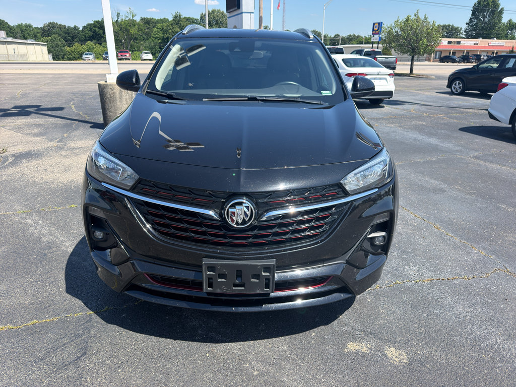Used 2022 Buick Encore GX Select w/ Sport Touring Package FWD image 2