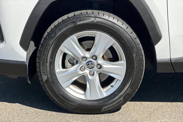 Certified 2020 Toyota RAV4 LE w/ All Weather Liner Package AWD/4WD image 30
