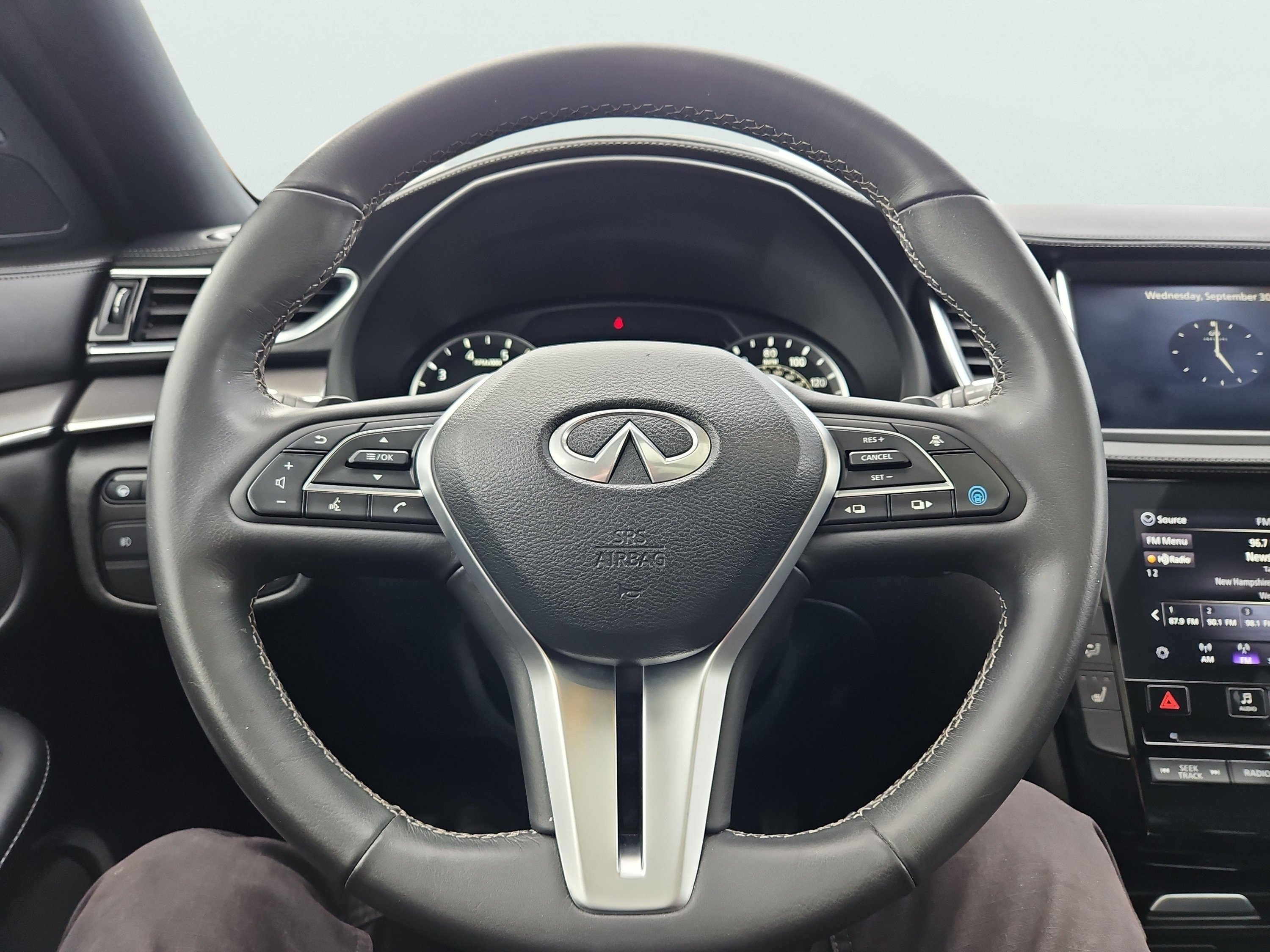 Used 2022 INFINITI QX50 Luxe w/ Appearance Package AWD/4WD image 22