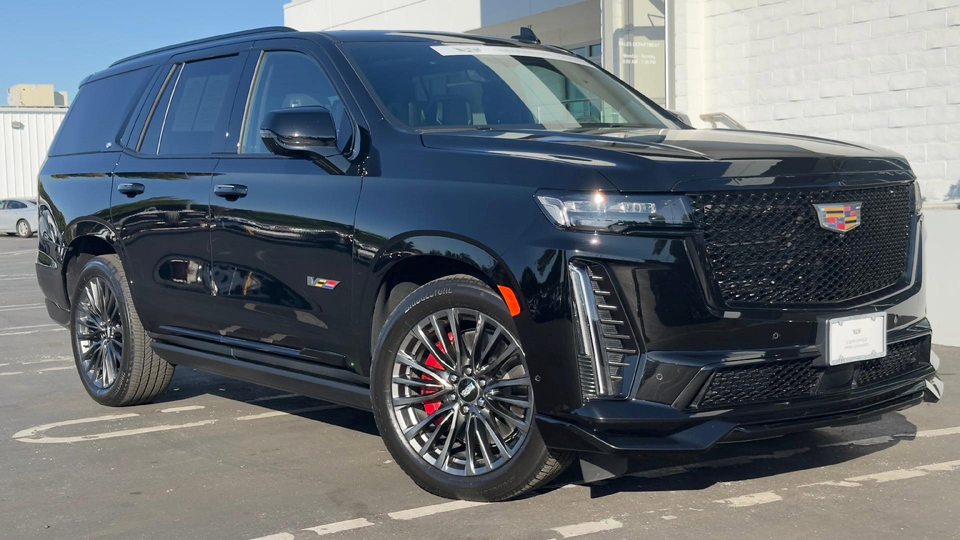 Certified 2023 Cadillac Escalade V w/ Heavy-Duty Trailer Package