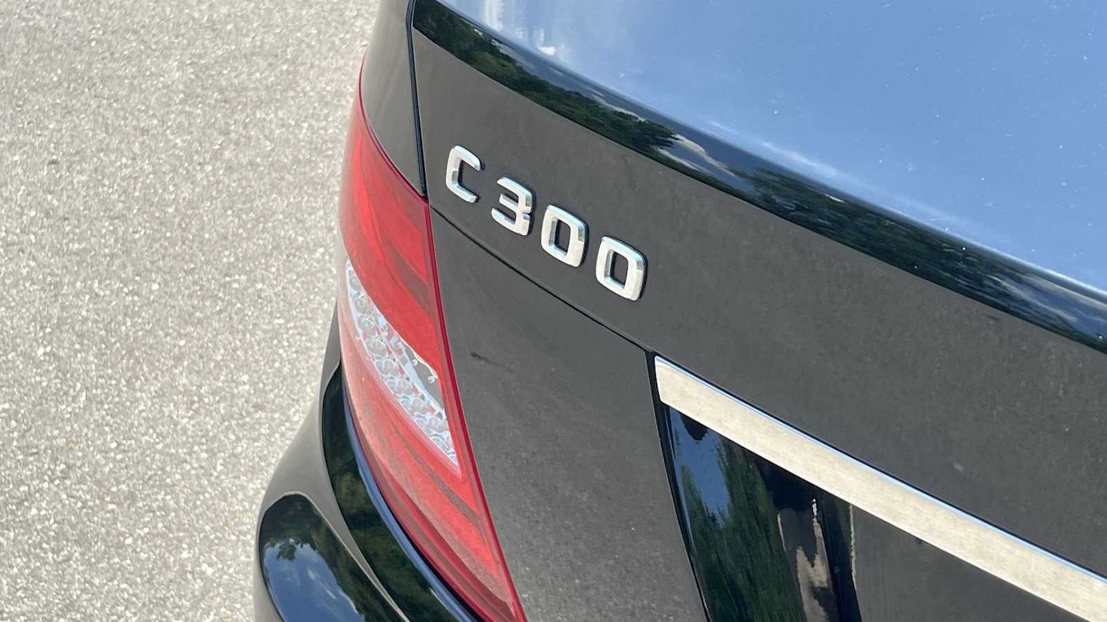 Used 2013 Mercedes-Benz C 300 4MATIC Sedan image 23