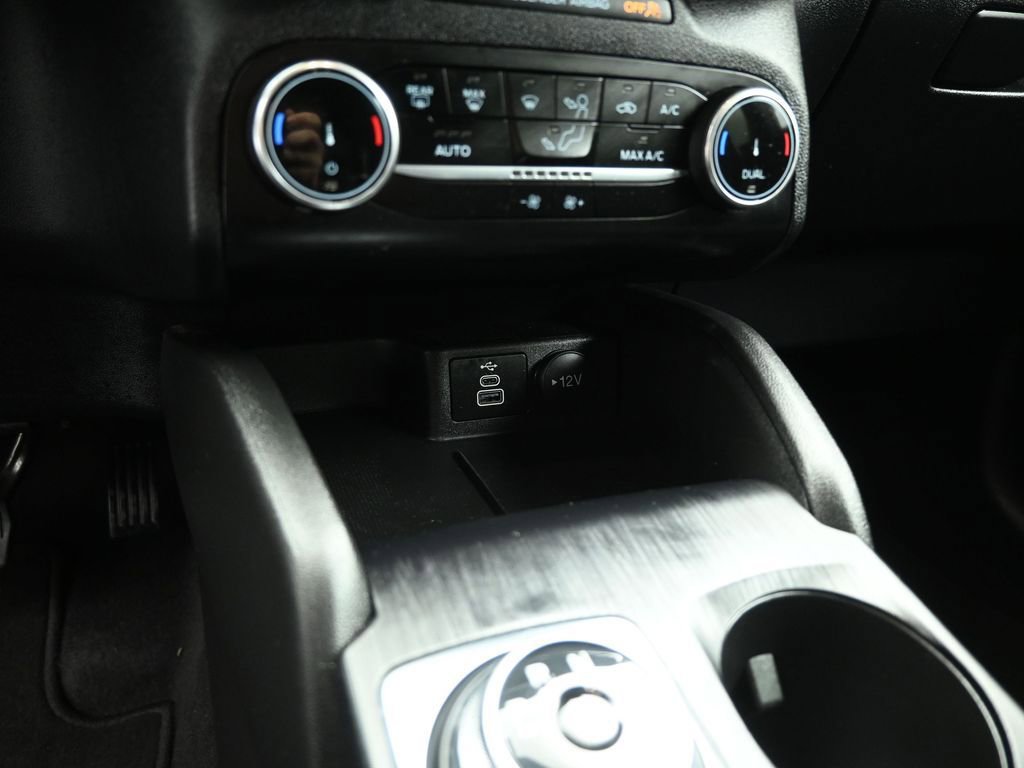 Certified 2025 Ford Escape ST-Line image 18