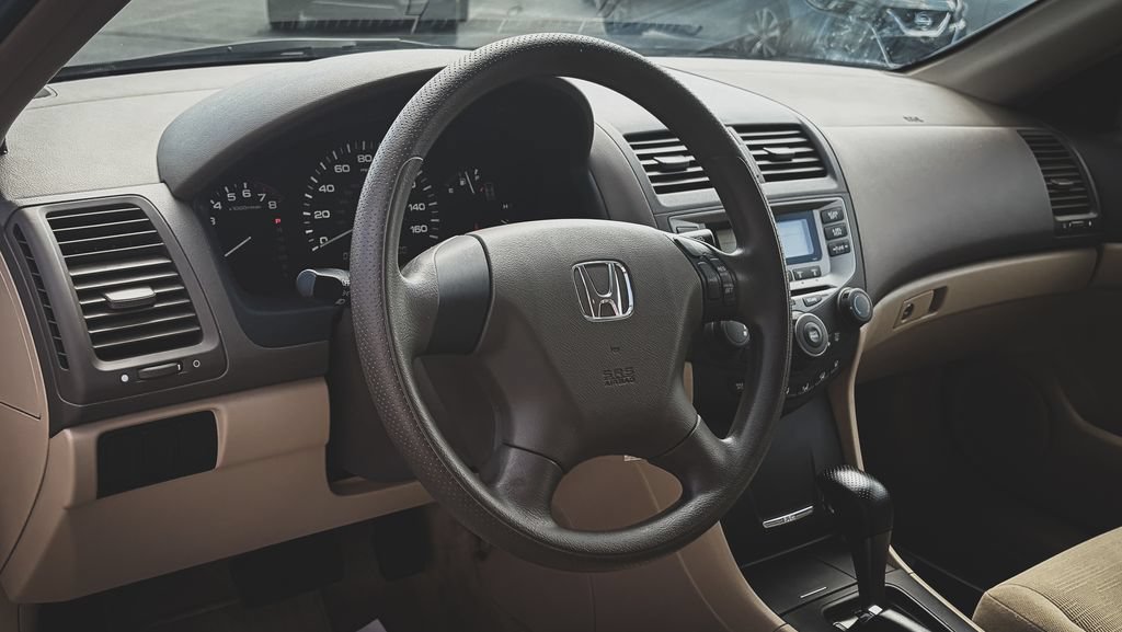 Used 2007 Honda Accord LX image 2