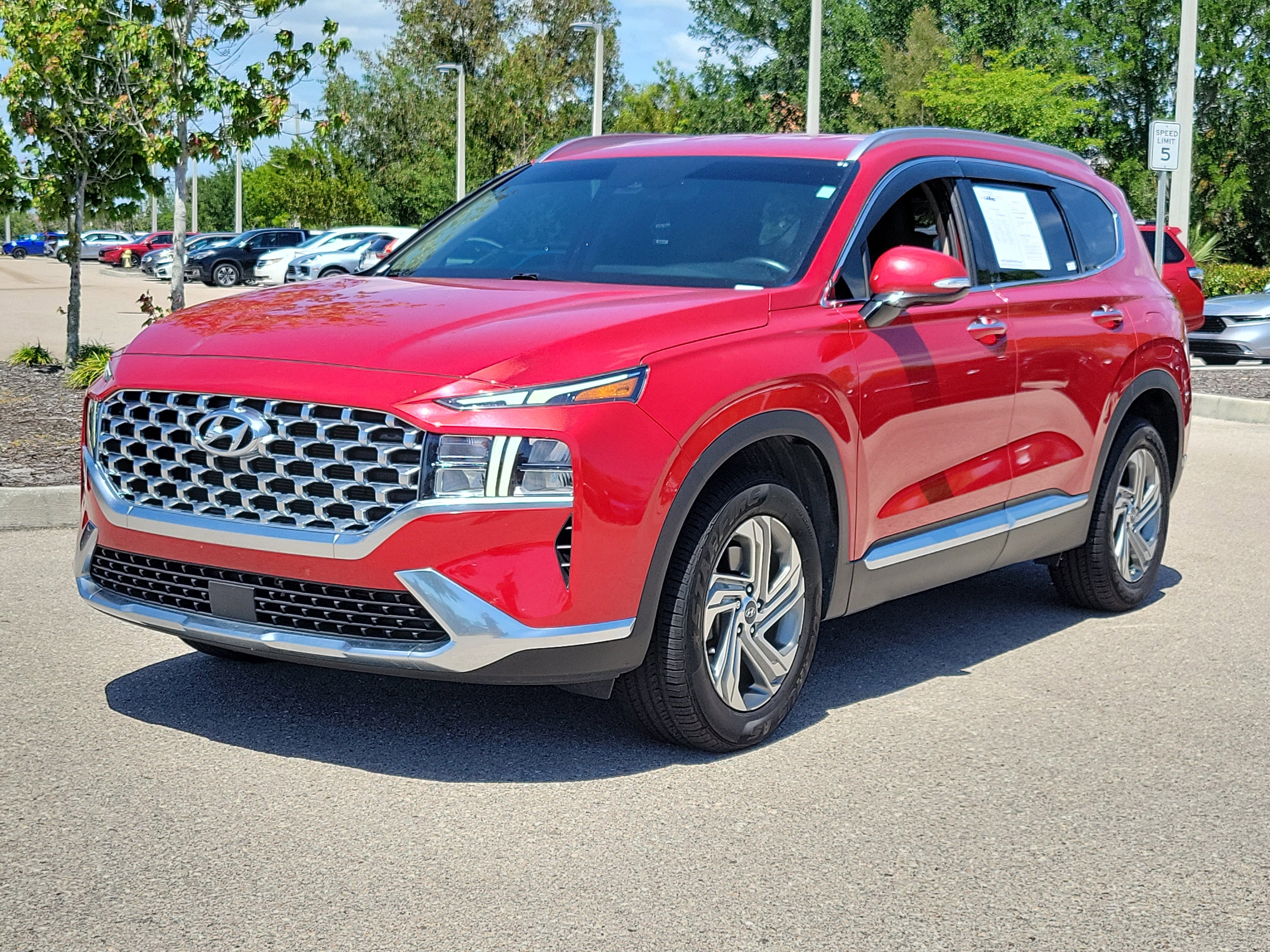 Used 2021 Hyundai Santa Fe SEL w/ Convenience Package image 3