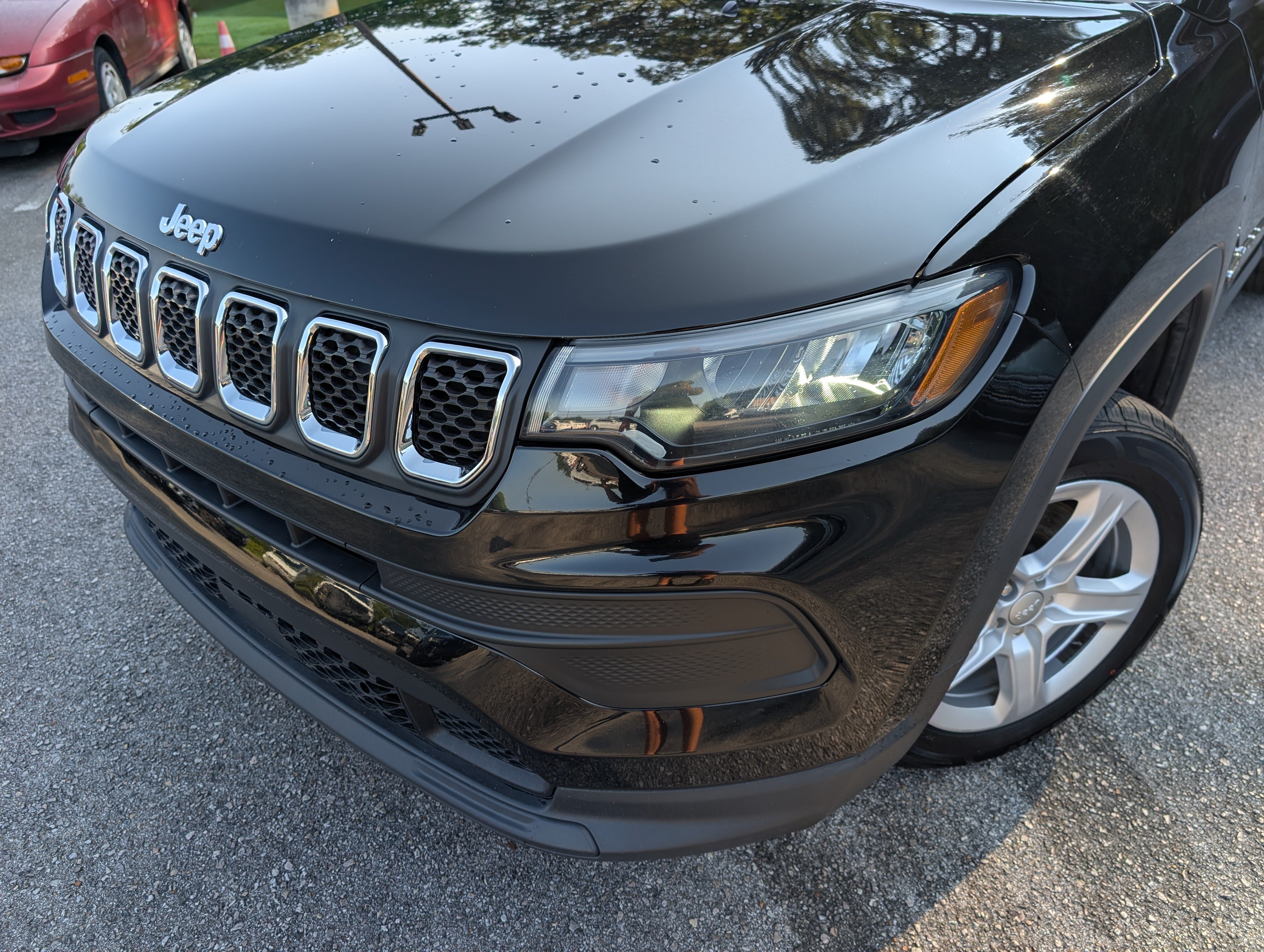 Used 2024 Jeep Compass Sport AWD/4WD image 13
